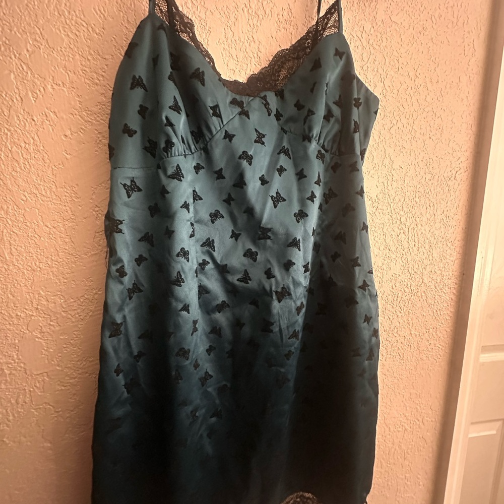 Elegant Teal Lace-Trimmed dress